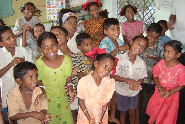 indian children hearing a story